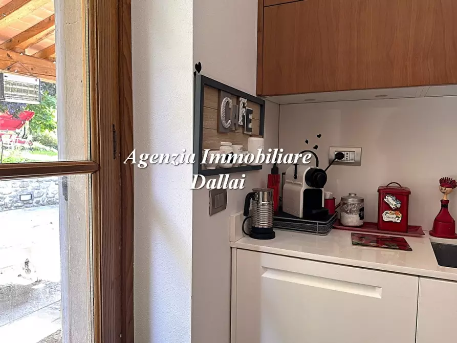 Immagine 22 di Villa in vendita  a Borgo San Lorenzo