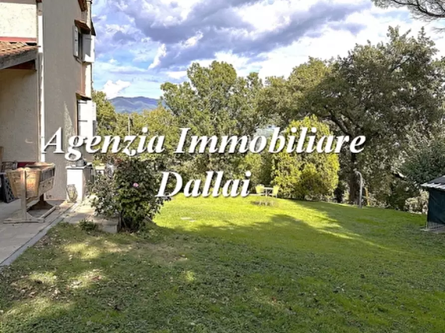 Immagine 10 di Villa in vendita  a Borgo San Lorenzo