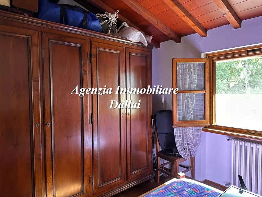 Immagine 29 di Villa in vendita  a Borgo San Lorenzo