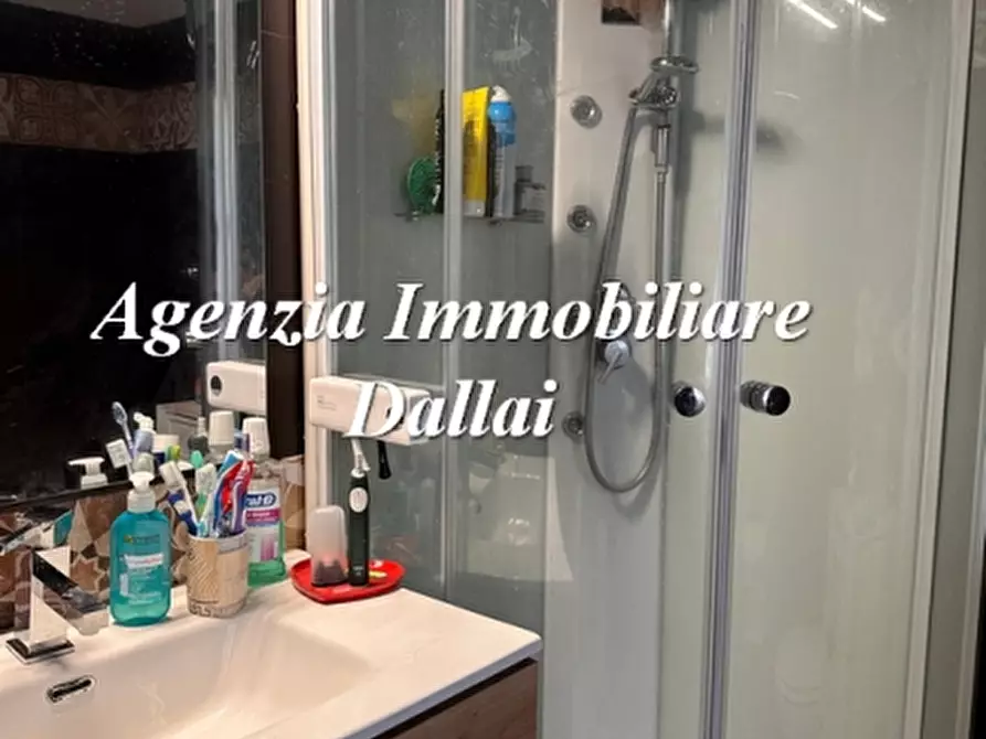 Immagine 40 di Villa in vendita  a Borgo San Lorenzo