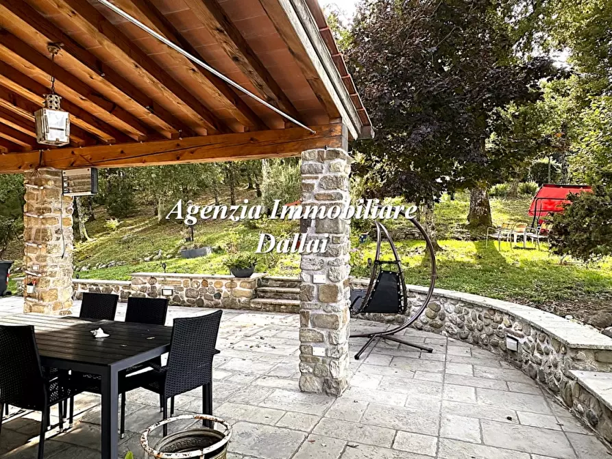 Immagine 8 di Villa in vendita  a Borgo San Lorenzo