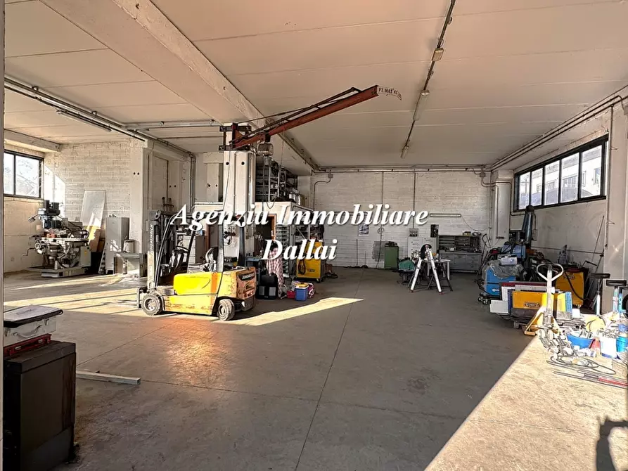 Immagine 1 di Capannone industriale in affitto  a Borgo San Lorenzo