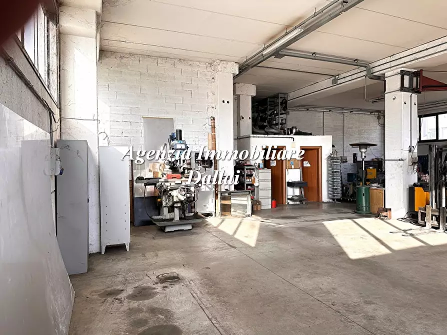 Immagine 4 di Capannone industriale in affitto  a Borgo San Lorenzo