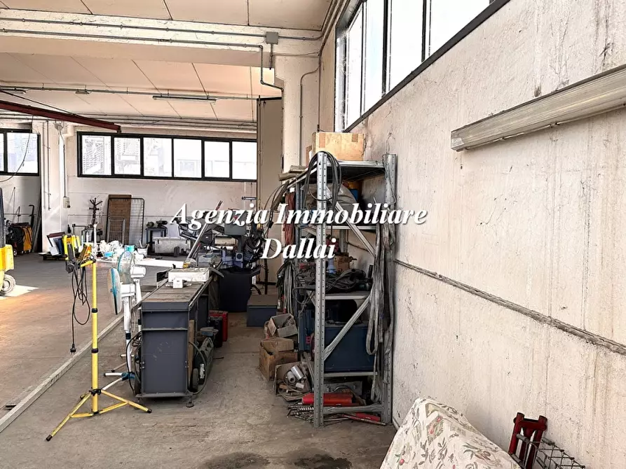 Immagine 7 di Capannone industriale in affitto  a Borgo San Lorenzo