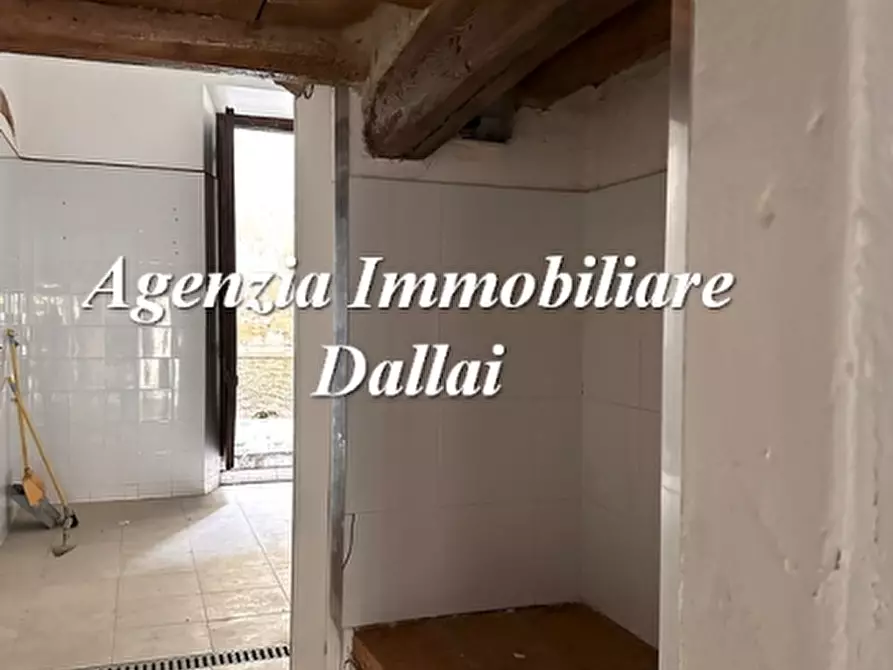 Immagine 7 di Negozio in affitto  a Scarperia E San Piero