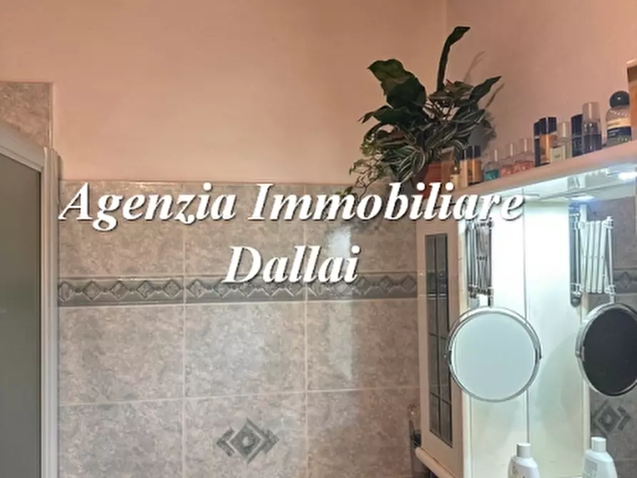 Immagine 31 di Casa colonica in vendita  a Barberino Di Mugello