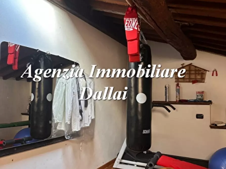 Immagine 35 di Casa colonica in vendita  a Barberino Di Mugello