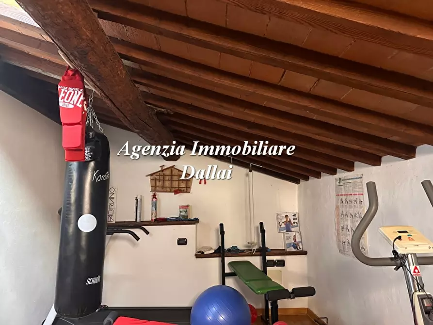 Immagine 36 di Casa colonica in vendita  a Barberino Di Mugello