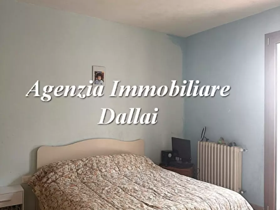 Immagine 26 di Villa in vendita  a Scarperia E San Piero