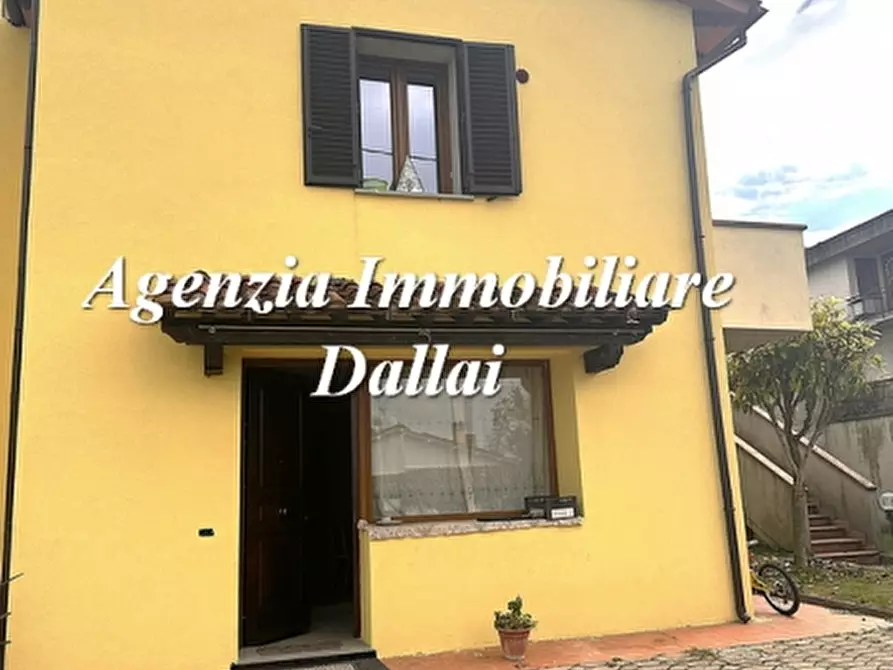 Immagine 36 di Villa in vendita  a Scarperia E San Piero