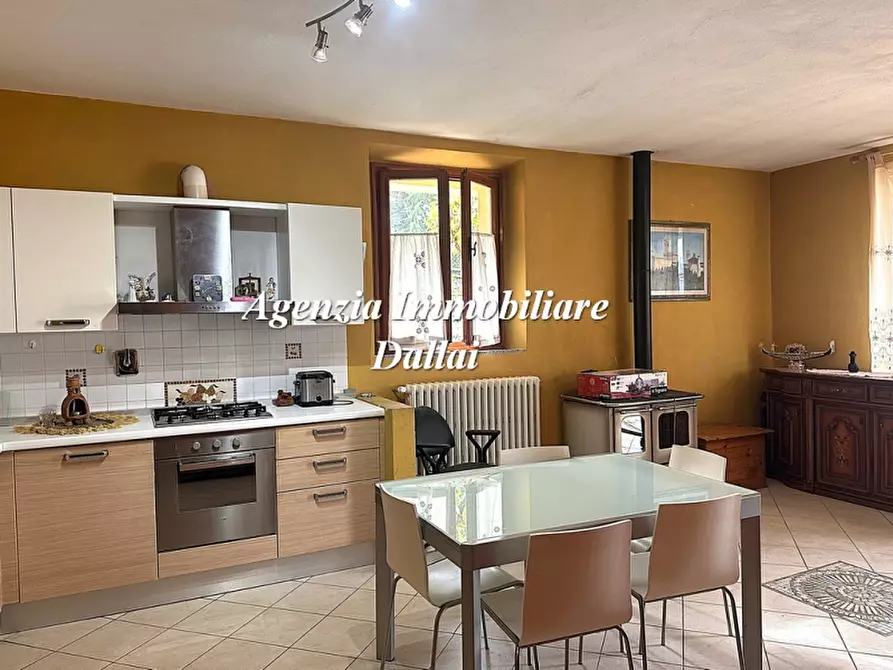 Immagine 38 di Villa in vendita  a Scarperia E San Piero