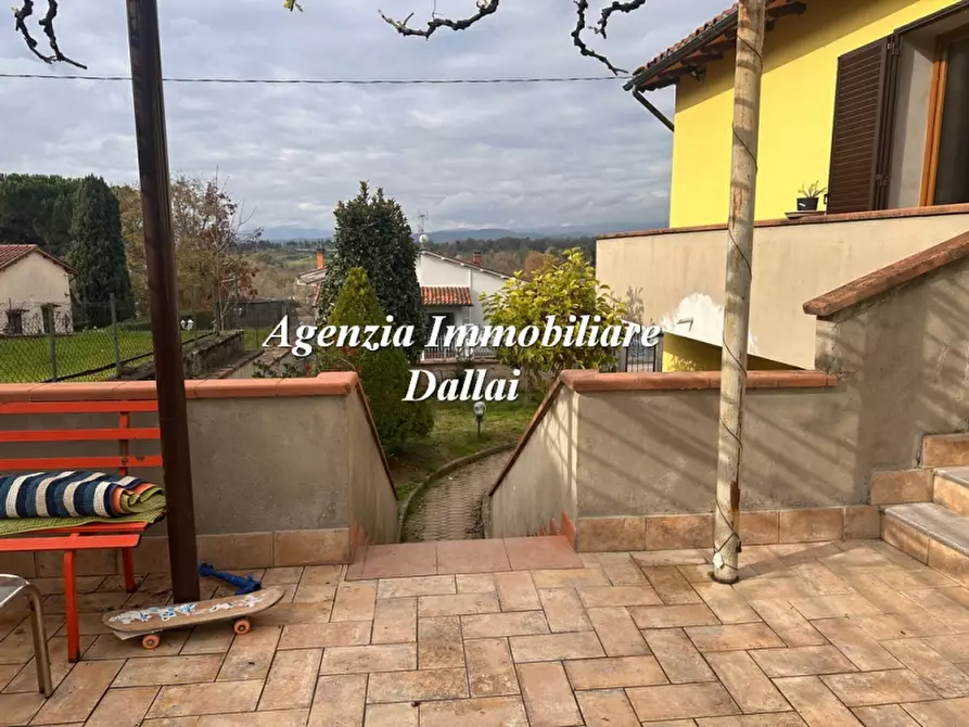 Immagine 8 di Villa in vendita  a Scarperia E San Piero