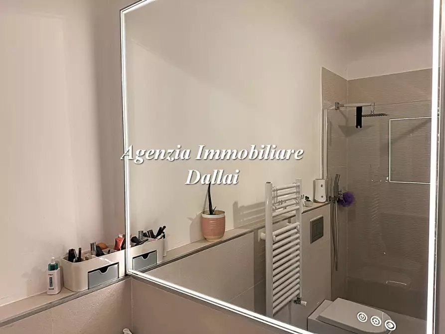 Immagine 15 di Appartamento in vendita  a Borgo San Lorenzo