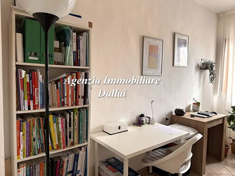 Immagine 19 di Appartamento in vendita  a Borgo San Lorenzo