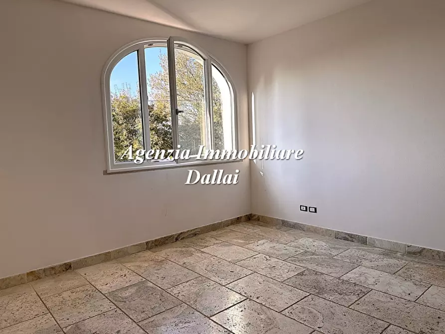 Immagine 14 di Villa in vendita  a Scarperia E San Piero