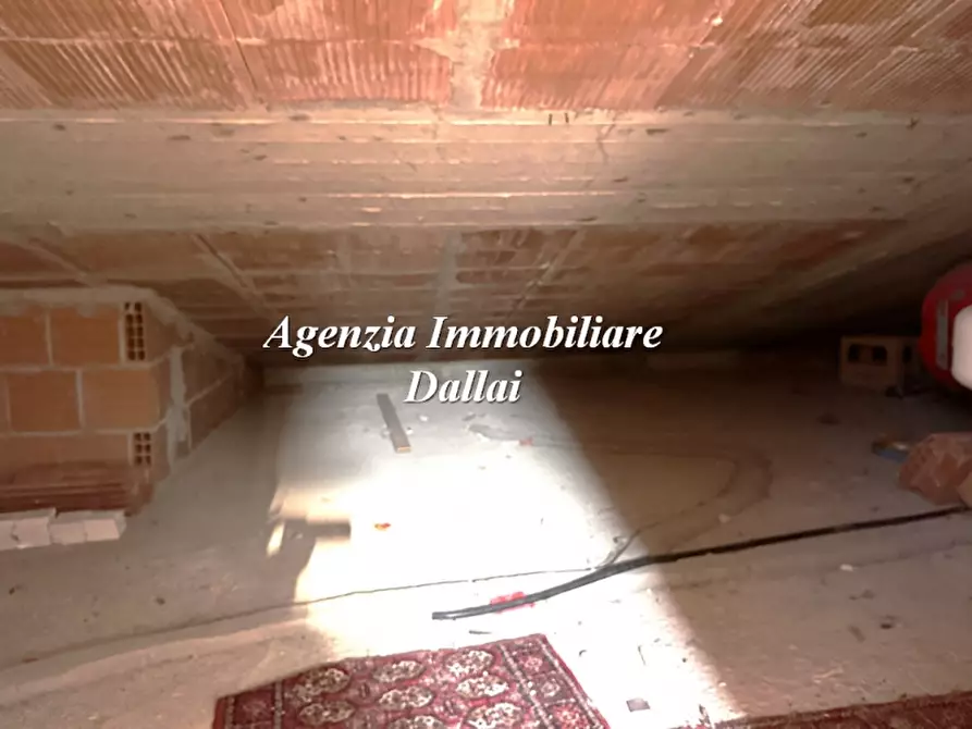 Immagine 20 di Villa in vendita  a Scarperia E San Piero