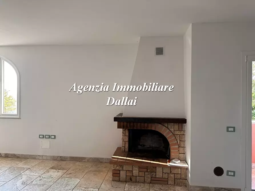 Immagine 24 di Villa in vendita  a Scarperia E San Piero