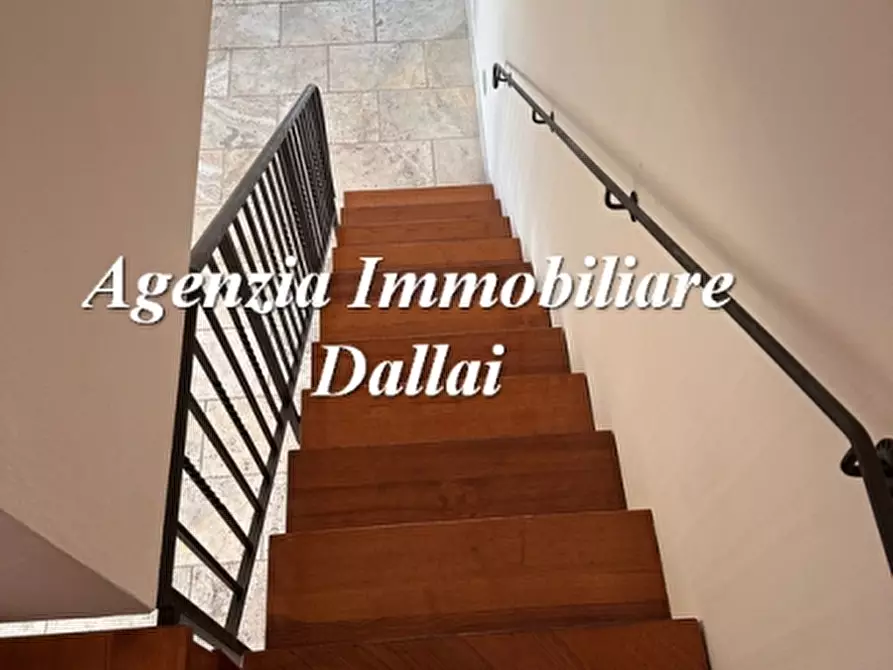 Immagine 30 di Villa in vendita  a Scarperia E San Piero