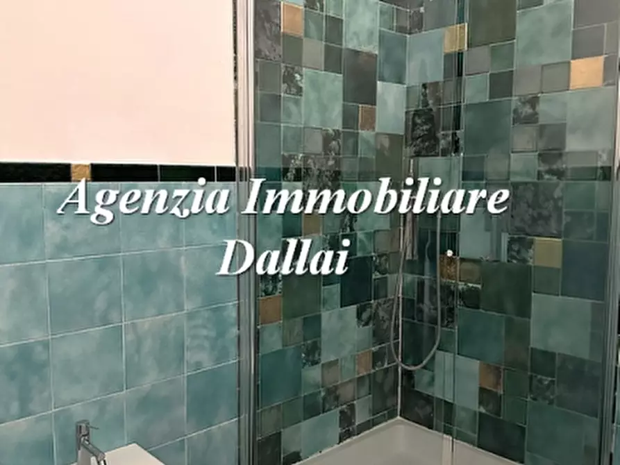 Immagine 9 di Villa in vendita  a Scarperia E San Piero