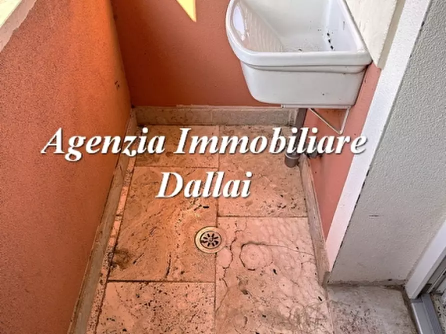 Immagine 7 di Villa in vendita  a Scarperia E San Piero