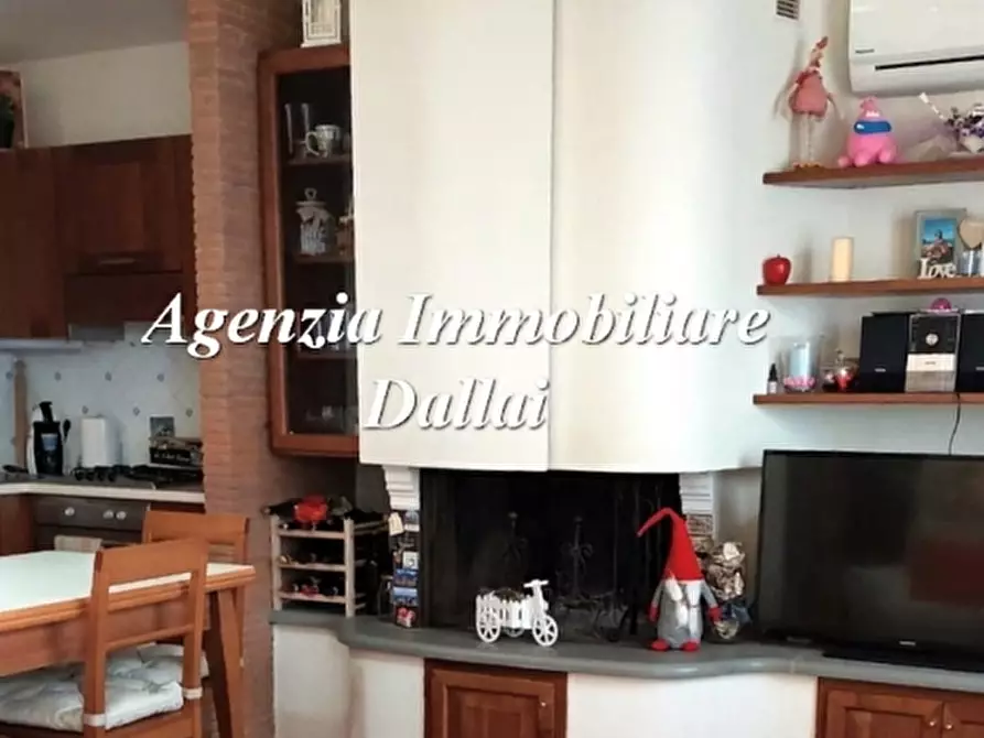 Immagine 11 di Appartamento in affitto  a Scarperia E San Piero