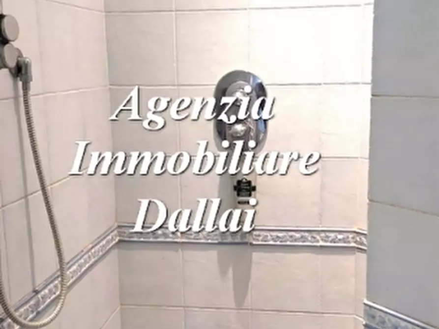 Immagine 18 di Appartamento in affitto  a Scarperia E San Piero