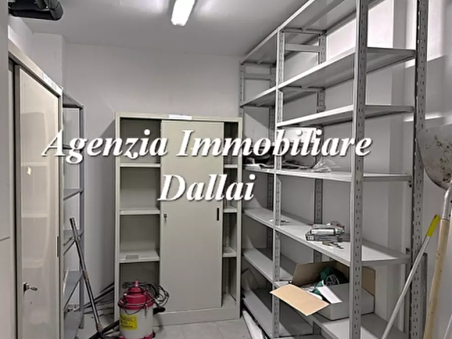 Immagine 10 di Ufficio in affitto  in Via Ilaria Alpi a Scarperia E San Piero