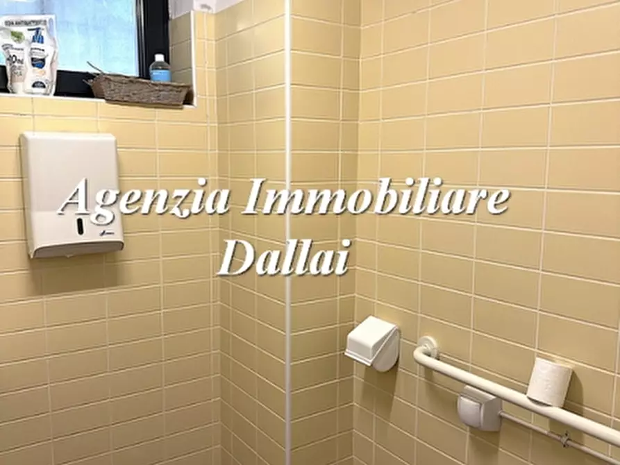 Immagine 9 di Ufficio in affitto  in Via Ilaria Alpi a Scarperia E San Piero