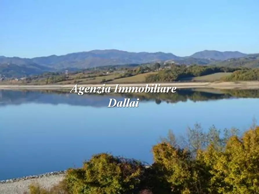 Immagine 1 di Casa indipendente in vendita  a Barberino Di Mugello