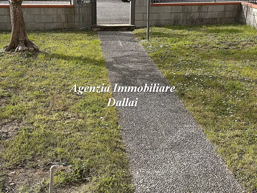 Immagine 4 di Terratetto in vendita  a Scarperia E San Piero