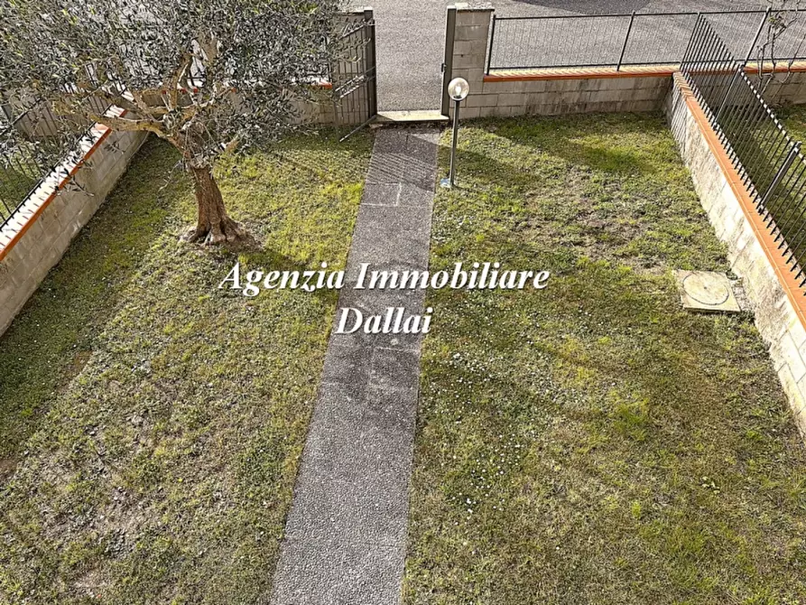 Immagine 19 di Terratetto in vendita  a Scarperia E San Piero