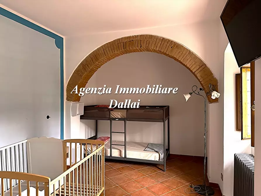 Immagine 28 di Casa colonica in vendita  in Loc. La Luna Novoli a Scarperia E San Piero