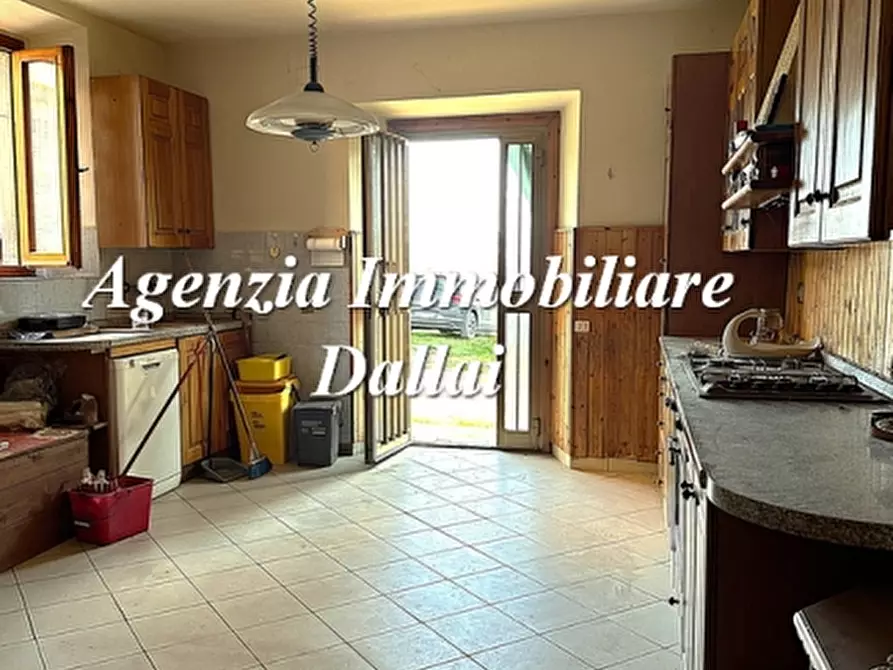 Immagine 13 di Casa colonica in vendita  a Barberino Di Mugello