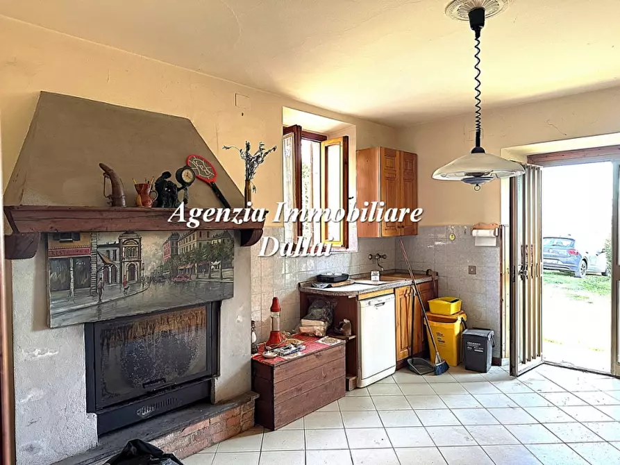 Immagine 11 di Casa colonica in vendita  a Barberino Di Mugello