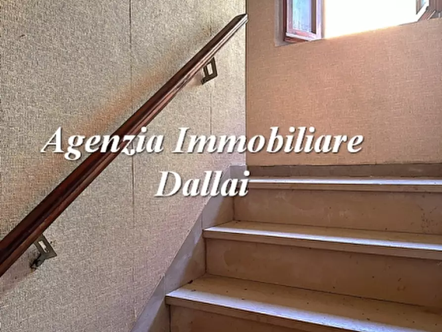 Immagine 19 di Casa colonica in vendita  a Barberino Di Mugello