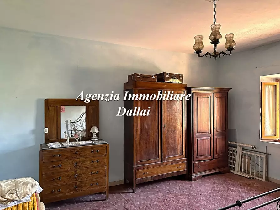 Immagine 28 di Casa colonica in vendita  a Barberino Di Mugello