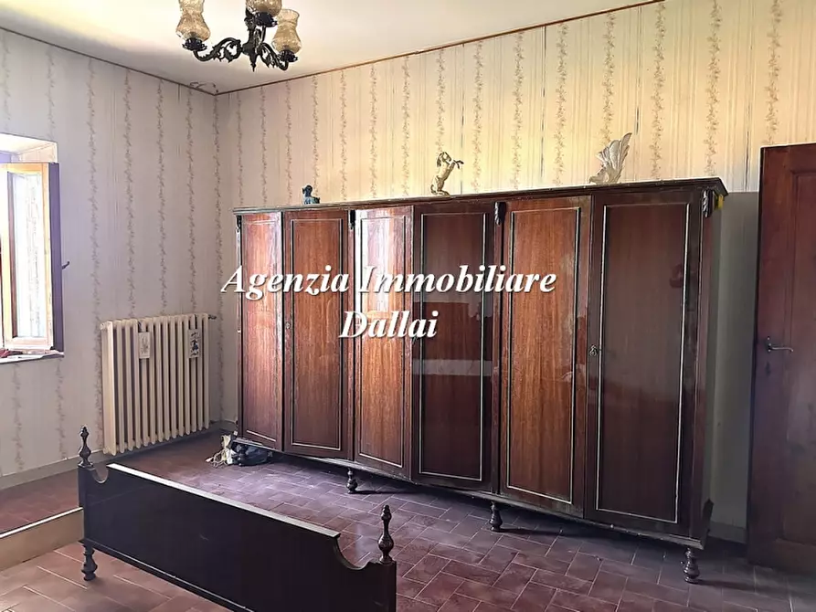 Immagine 34 di Casa colonica in vendita  a Barberino Di Mugello