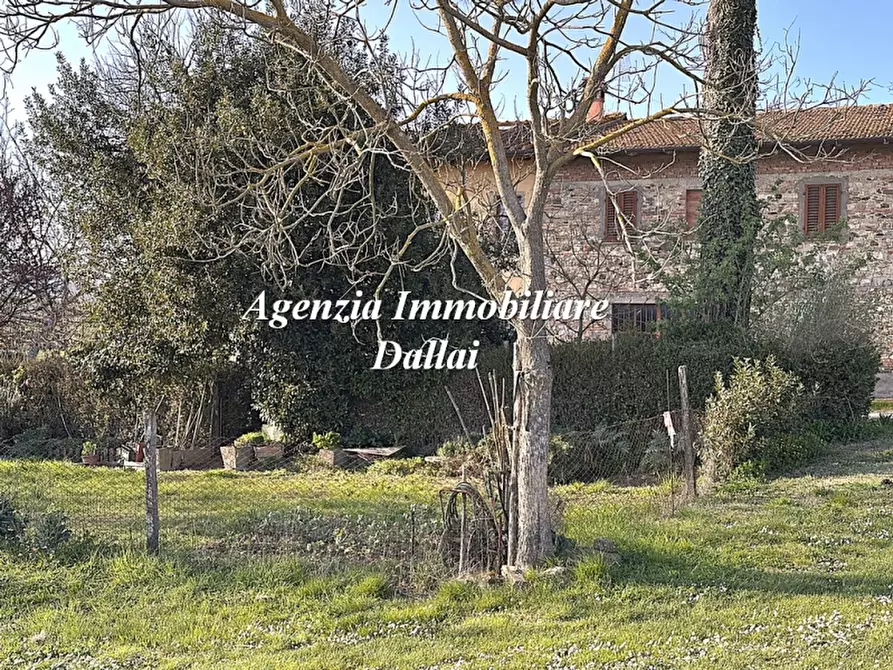 Immagine 1 di Casa colonica in vendita  a Barberino Di Mugello