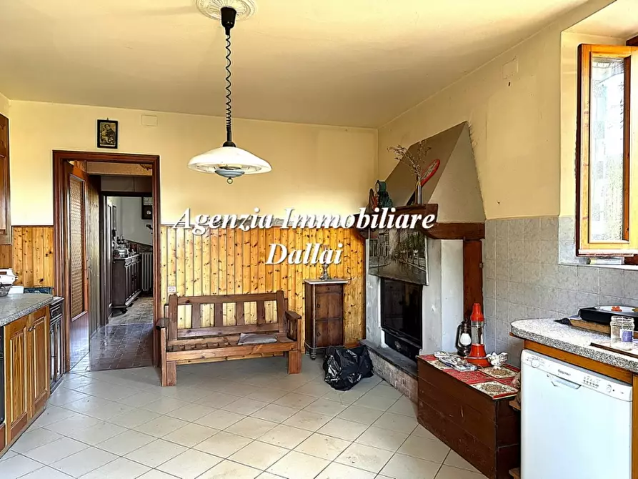 Immagine 12 di Casa colonica in vendita  a Barberino Di Mugello