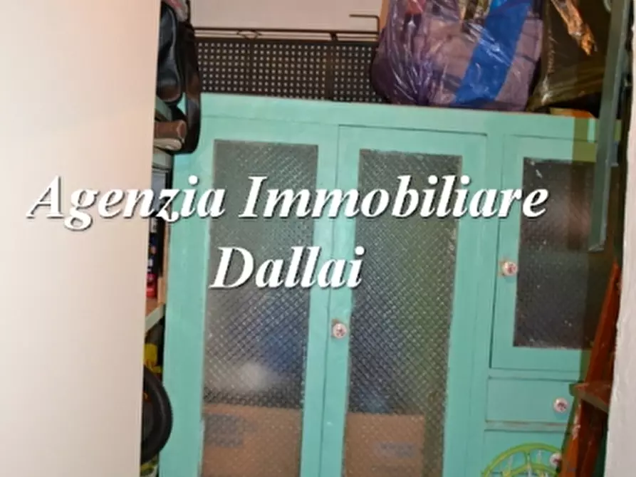 Immagine 12 di Monolocale in vendita  a Scarperia E San Piero