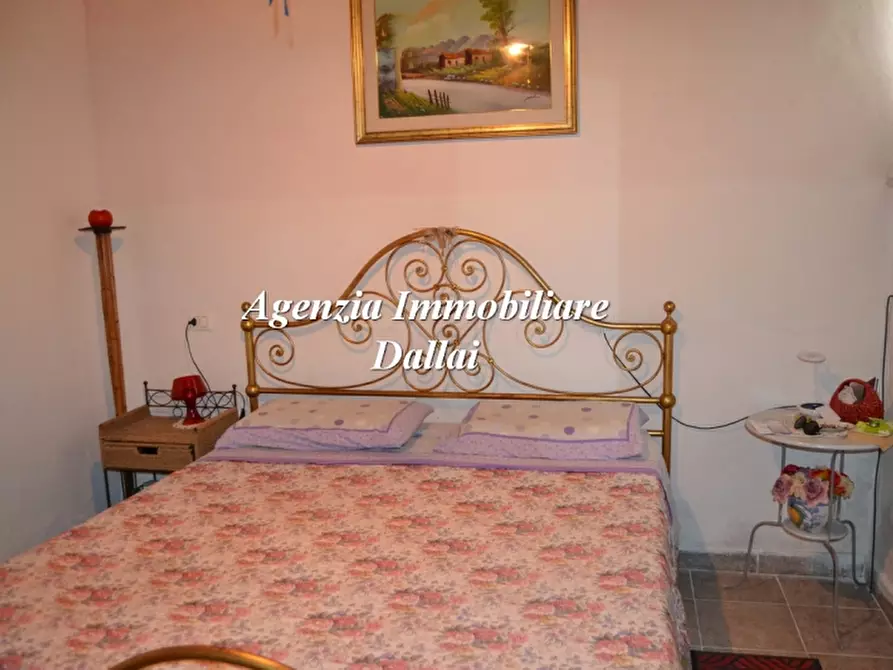Immagine 9 di Monolocale in vendita  a Scarperia E San Piero