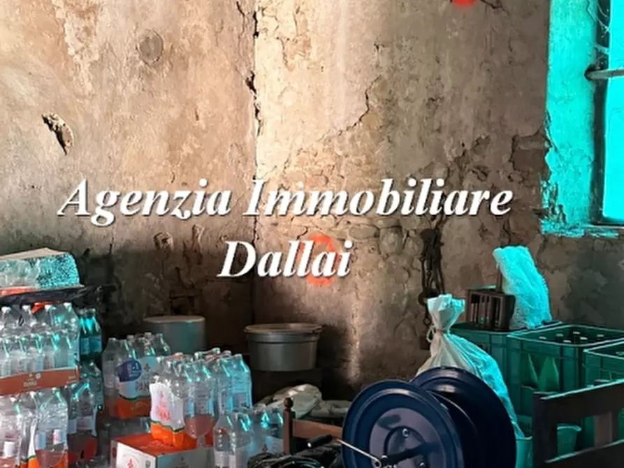 Immagine 18 di Casa colonica in vendita  a Scarperia E San Piero