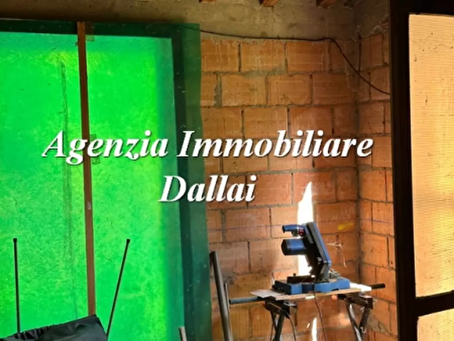 Immagine 20 di Casa colonica in vendita  a Scarperia E San Piero