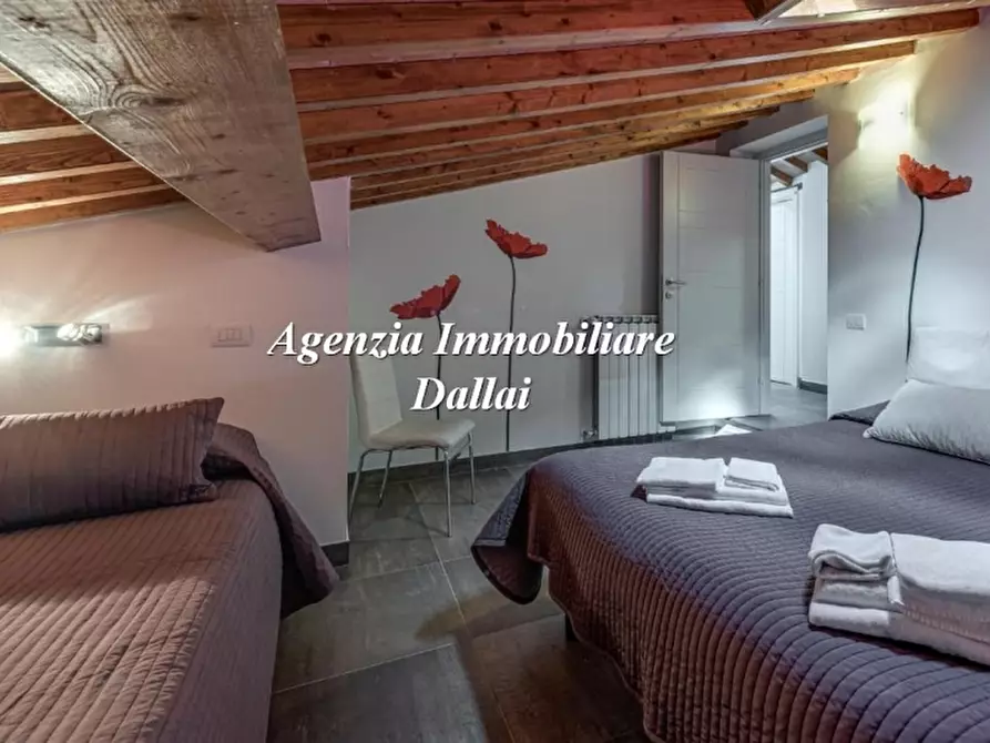 Immagine 36 di Villa in vendita  in Via Traversi a Borgo San Lorenzo