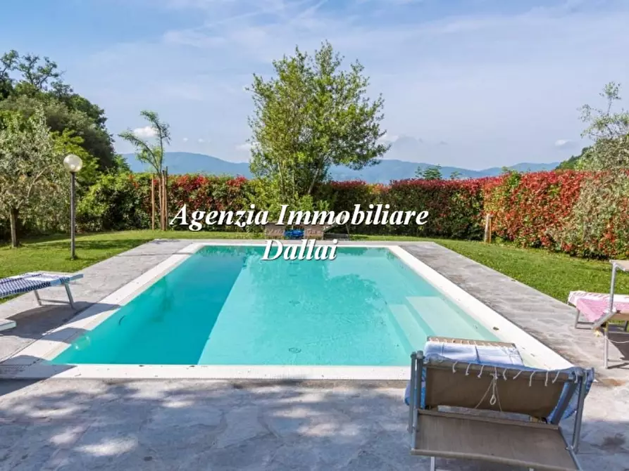 Immagine 37 di Villa in vendita  in Via Traversi a Borgo San Lorenzo