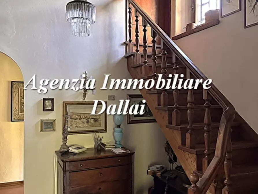 Immagine 29 di Villa in vendita  a Scarperia E San Piero