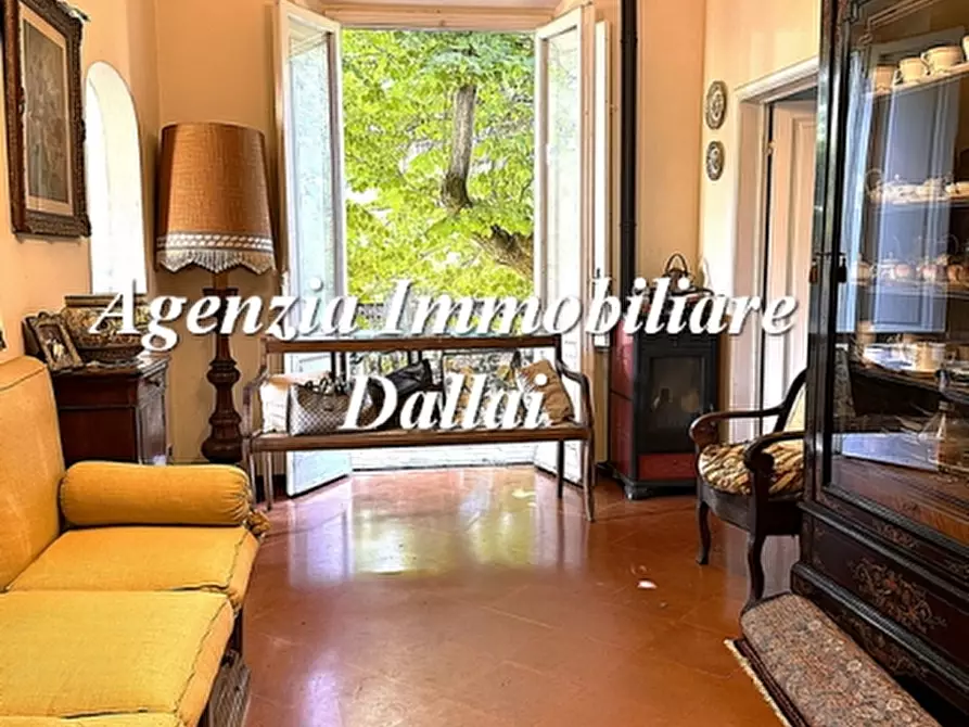 Immagine 7 di Villa in vendita  a Scarperia E San Piero