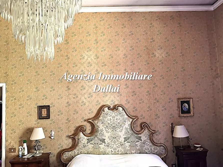 Immagine 28 di Villa in vendita  a Scarperia E San Piero