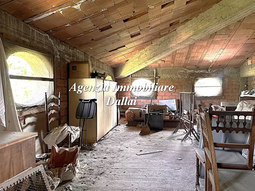 Immagine 30 di Villa in vendita  a Scarperia E San Piero