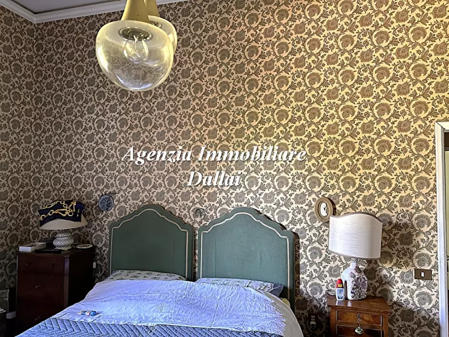 Immagine 25 di Villa in vendita  a Scarperia E San Piero